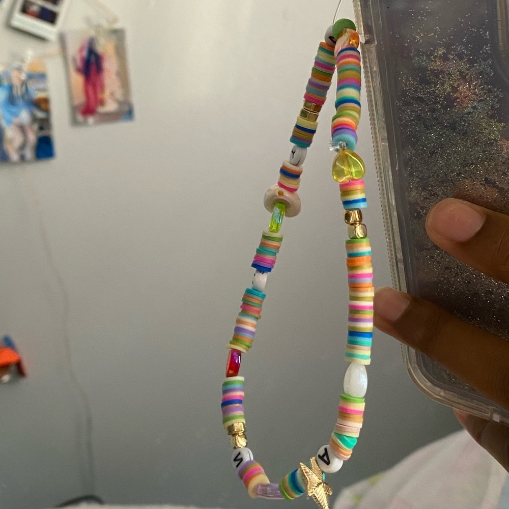 selling these gorg phone charms